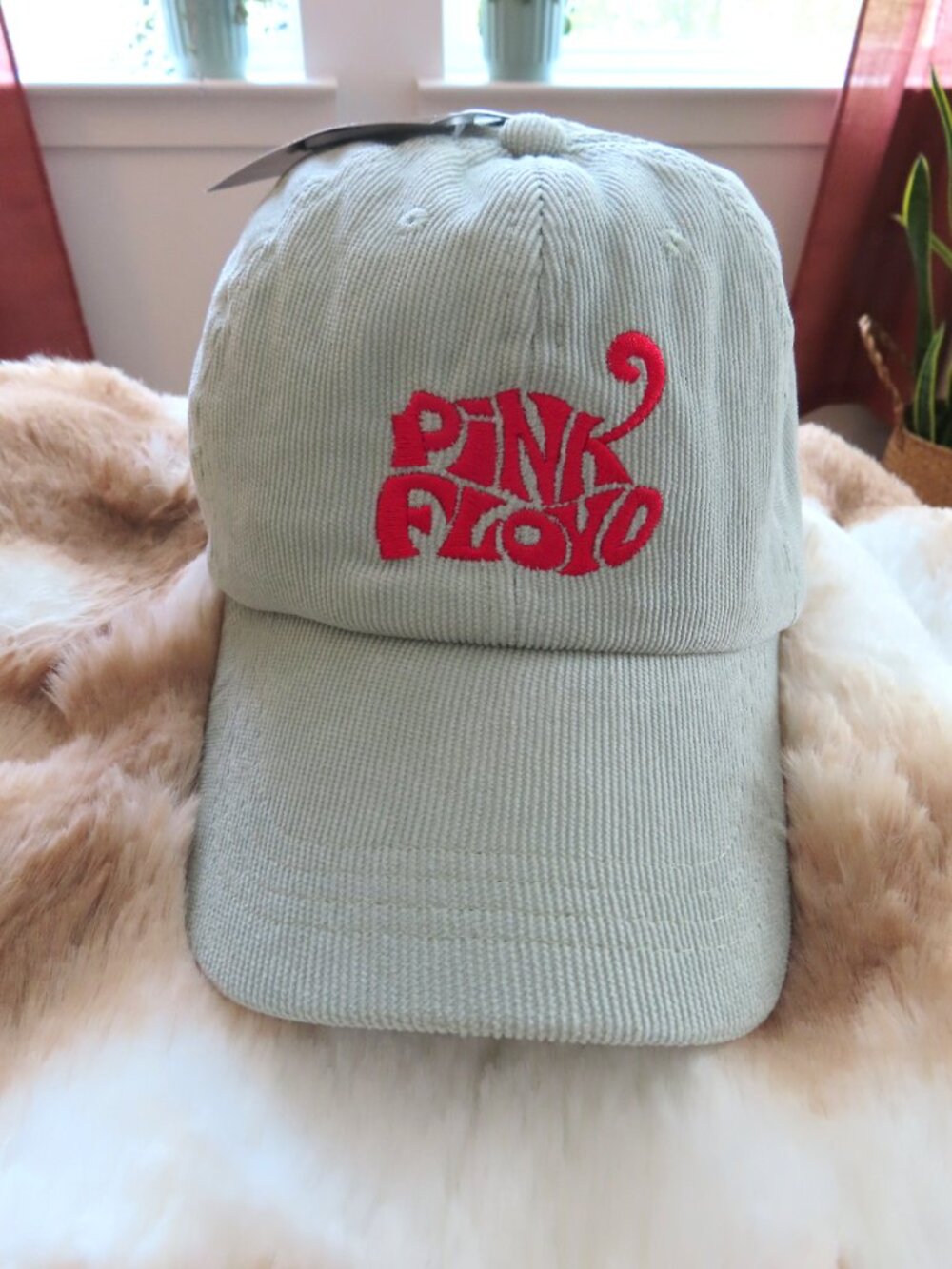 NWT Pink Floyd sage green corduroy embroidered hat